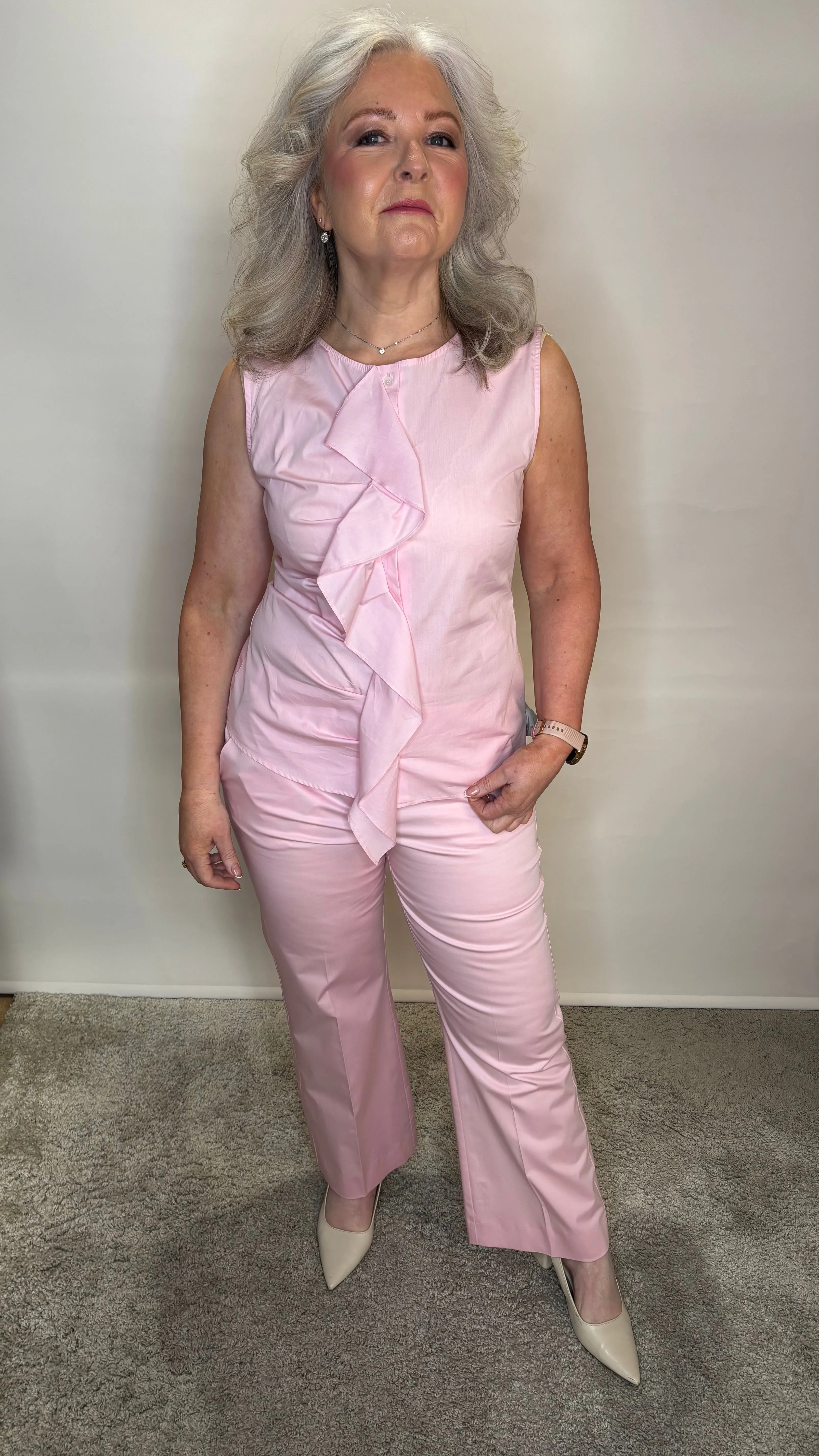 Elegant Cropped Trousers - Soft Pink