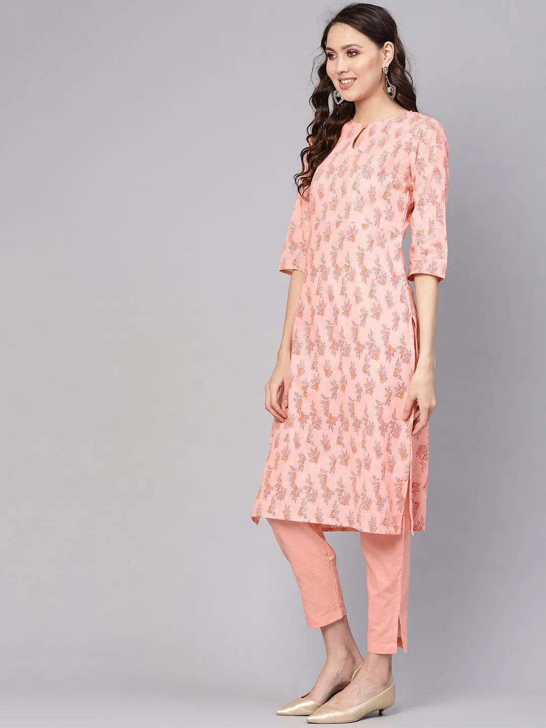 Women Peach-Coloured Printed Kurta With Trousers
